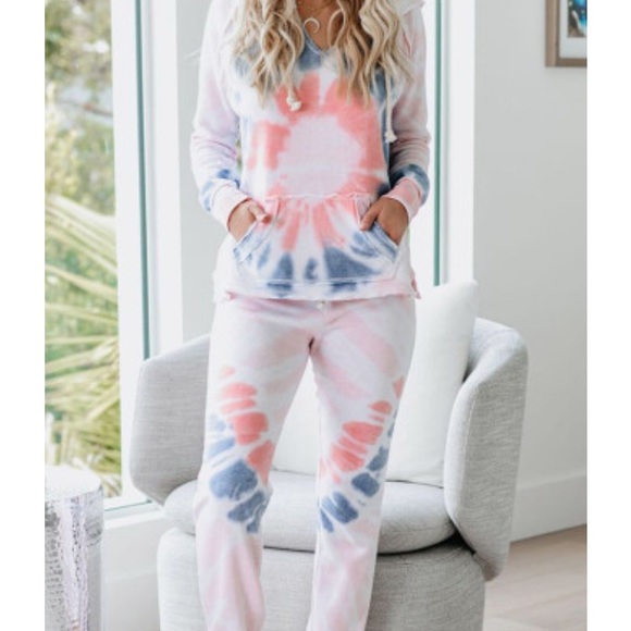 Cotton Blend Tie Dye Hoodie & Joggers set - Picture 5 of 14
